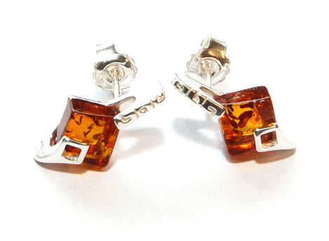 Diamond Shape Cognac Baltic Amber Bead Silver Claw Stud Earrings